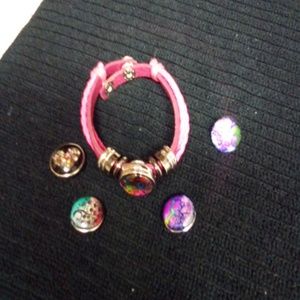 BUTTON BRACELET